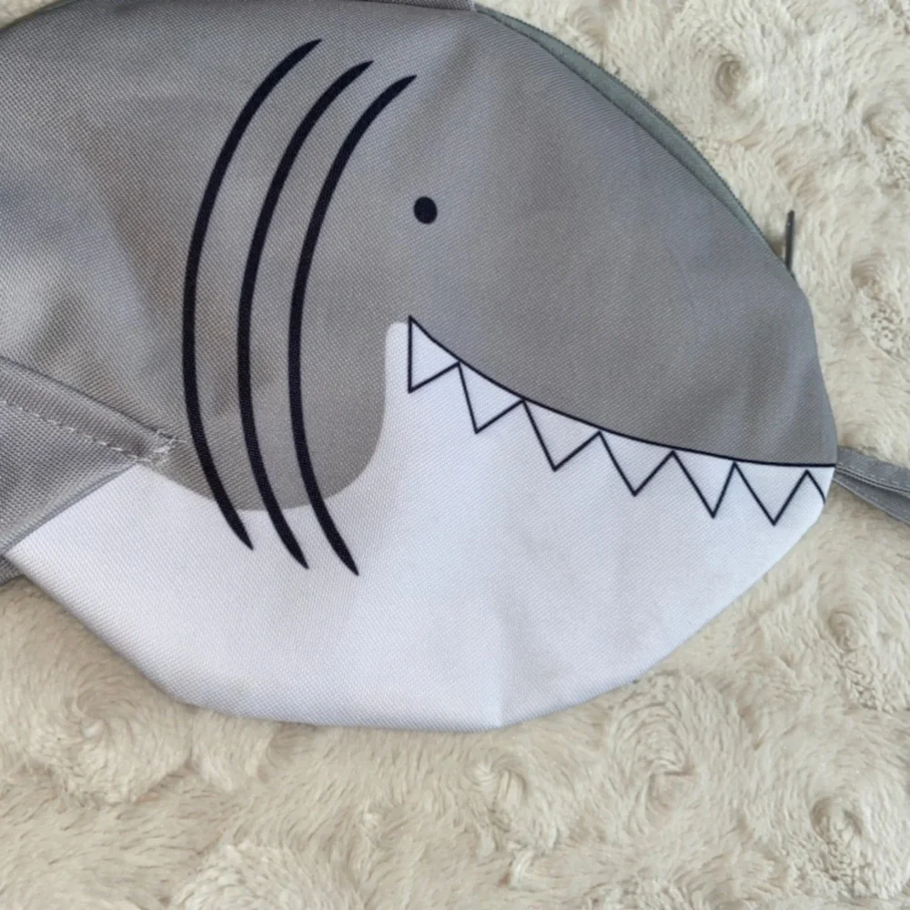 Shark Cooler Bag Wristlet - Picture 5 of 6